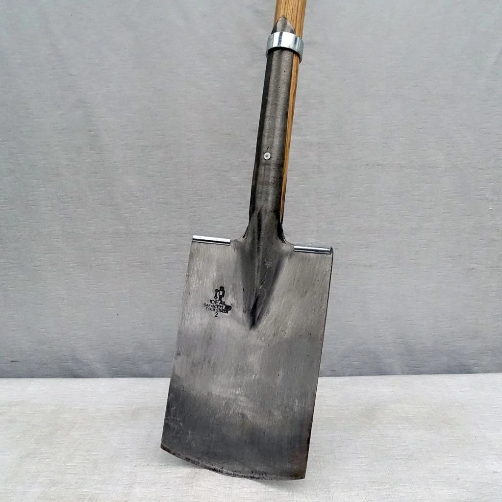 Bêche De Pépiniériste En Acier électrolysé - Gamme Artisanale Gschwind 6 Bêche De Pépiniériste En Acier électrolysé - Gamme Artisanale Gschwind – Image 4