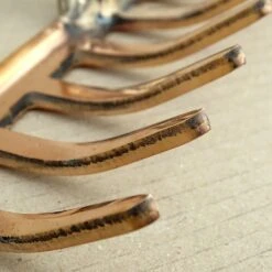 Râteau En Cuivre Modèle Perseus - Gamme PKS Bronze -Promesse de fleurs Magasin Rateau en cuivre modele Perseus Gamme Schauberger 99234 3